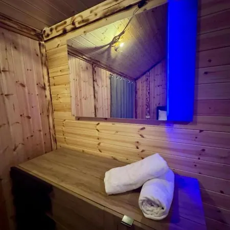 Forest View & Treehouses Luxury tent *