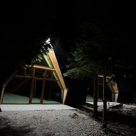 Forest View & Treehouses Οργανωμένο κάμπινγκ Βαλμπόνα